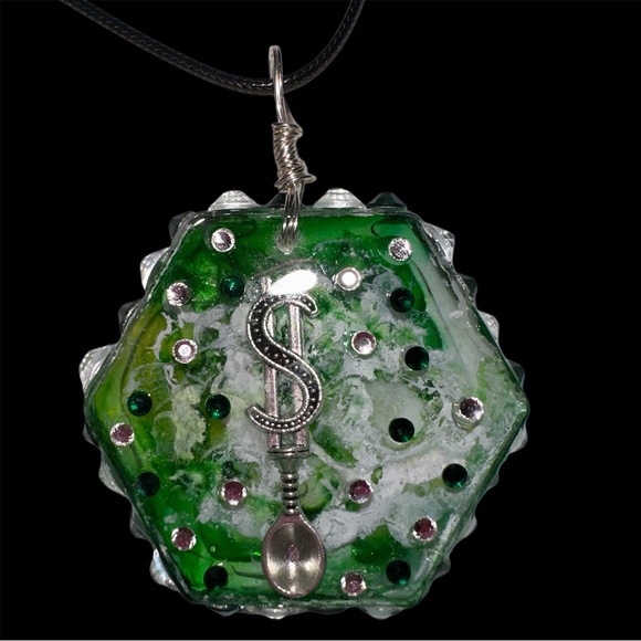 Green & White Silver  Spoon  Dollar Sign Charm Pendant Necklace - Picture 2 of 8